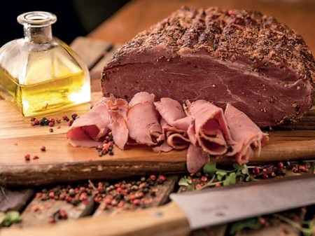 pastrami-moulkiotis2_0x500